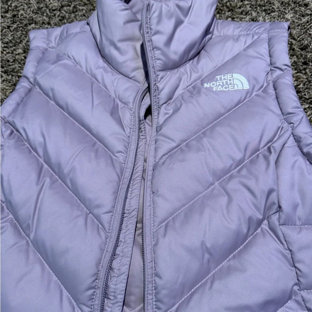 The North Face Women's Light Purple Vest - Picture 3 of 5